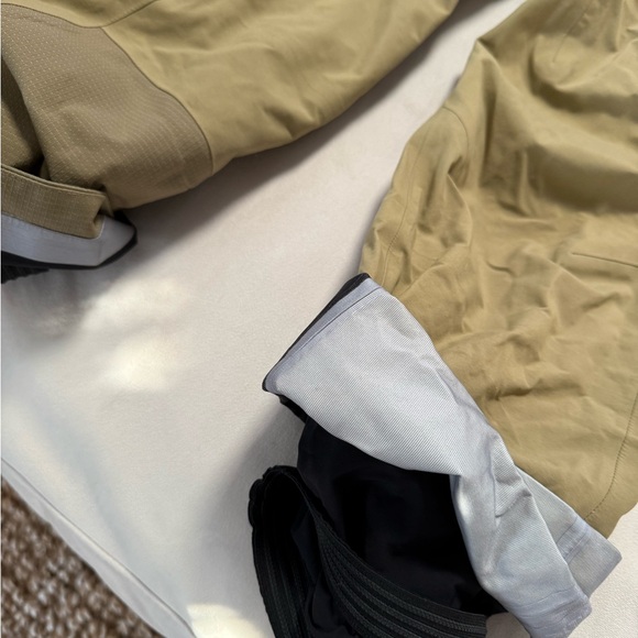 Norrøna women’s ski technical jacket & tech ski pants. - Picture 10 of 15